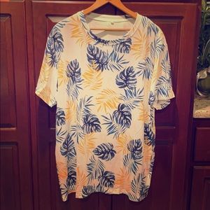 Men’s Tropical Print Tee
